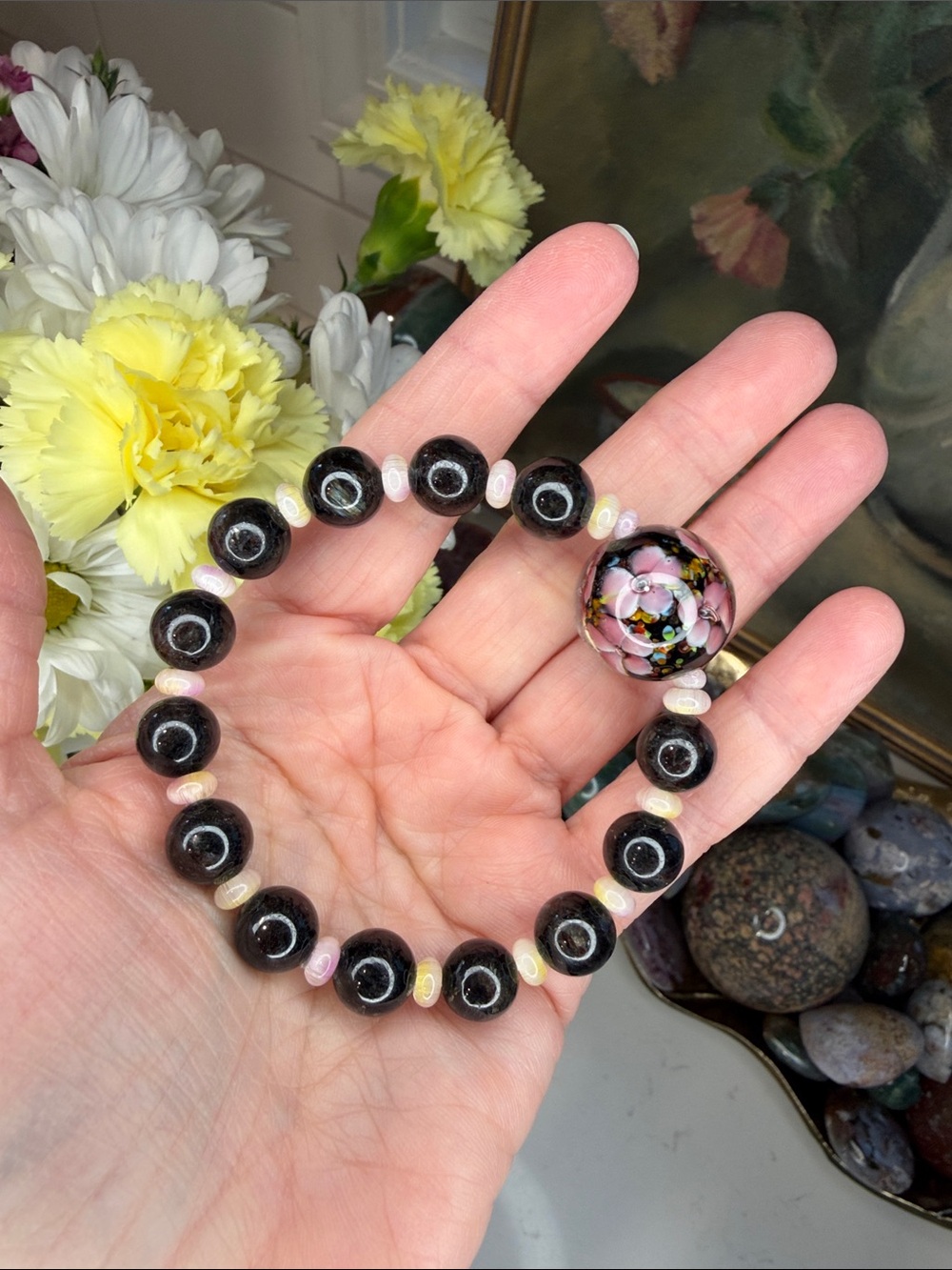 ✨ Arfvedsonite • Vintage Cat Eye • Lampwork Glass Bracelet ✨ B1277